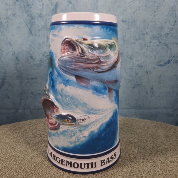 Budweiser Anglers Edition Largmouth Bass Numbered Stein Mug - Picture 2 of 7